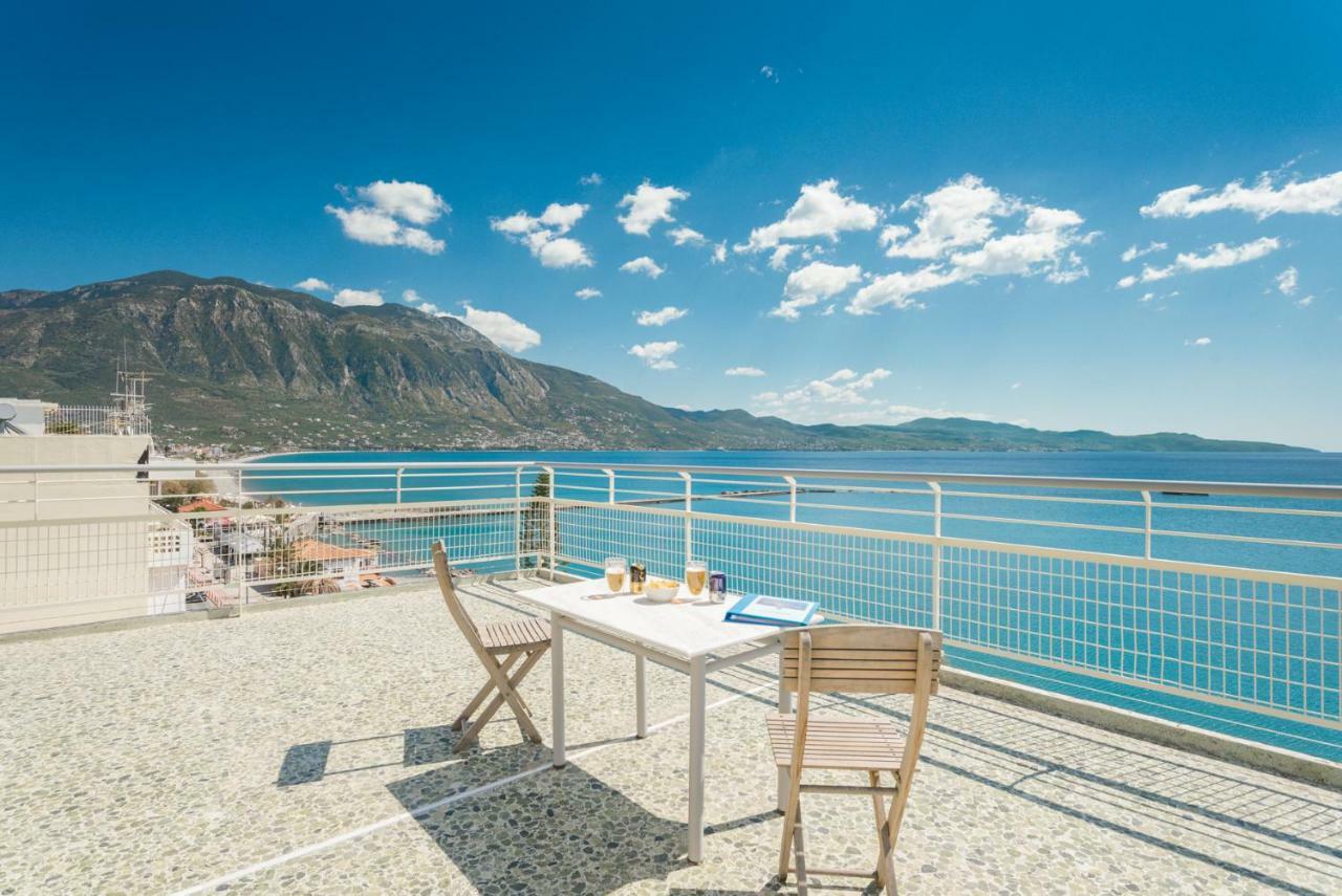 Апартаменты Seafront Penthouse Leo Каламата Экстерьер фото